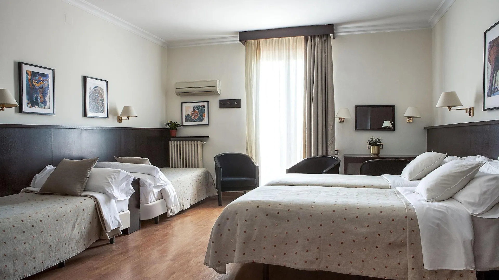 ברצלונה Gaudi Hotel